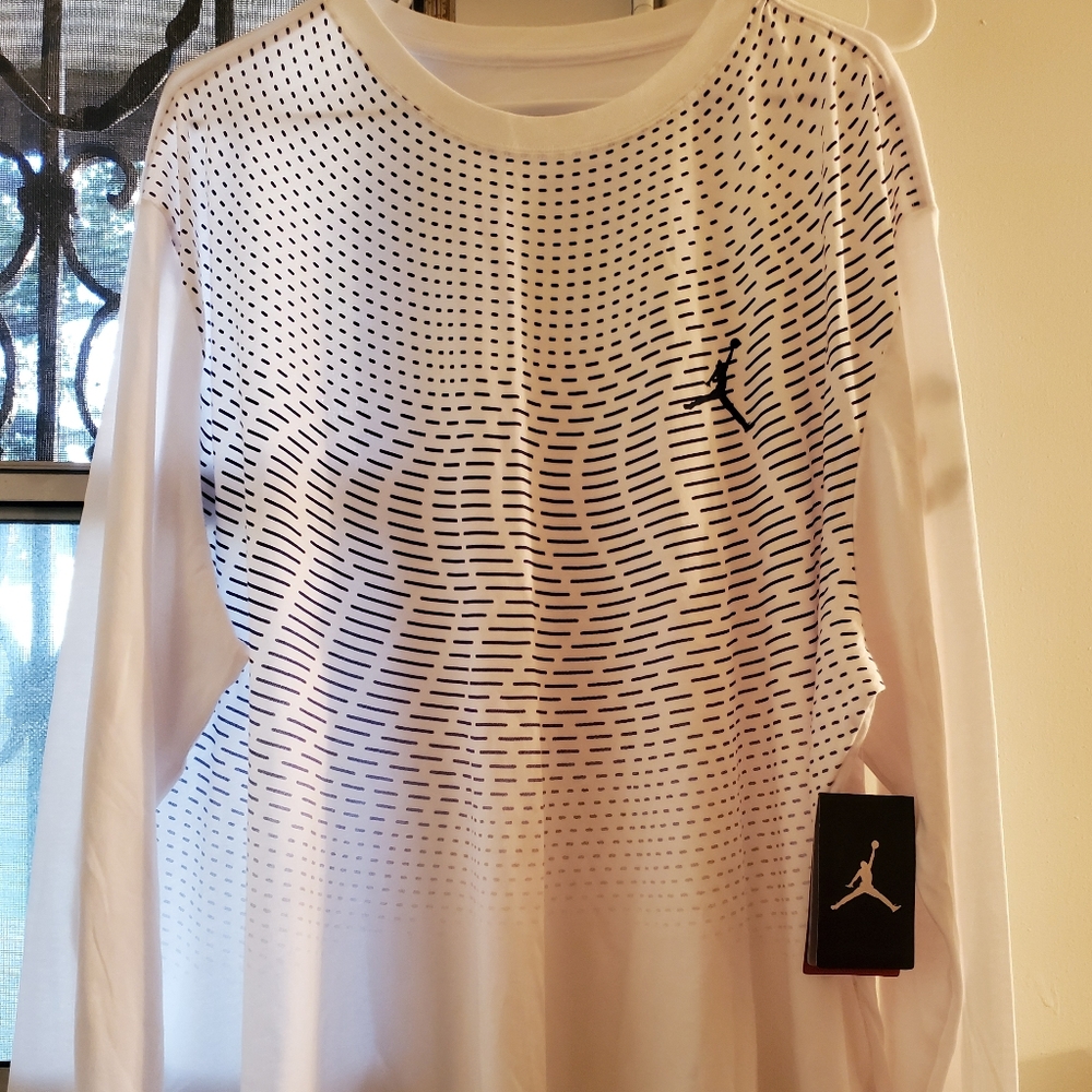 Men's sports top
